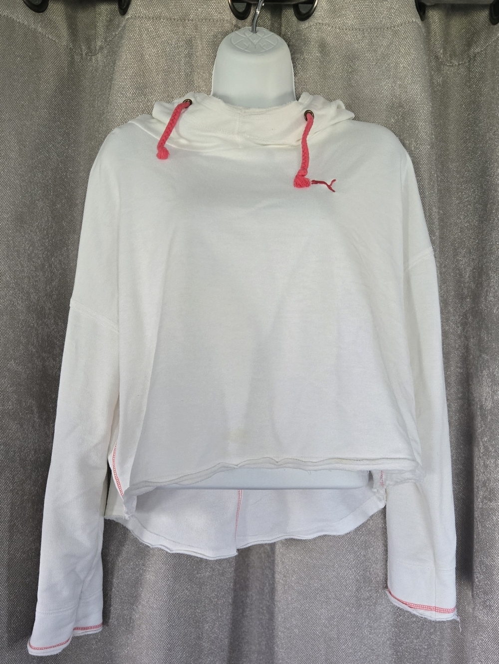 ⭐️Puma White Cropped Hoodie with Pink Accents⭐️